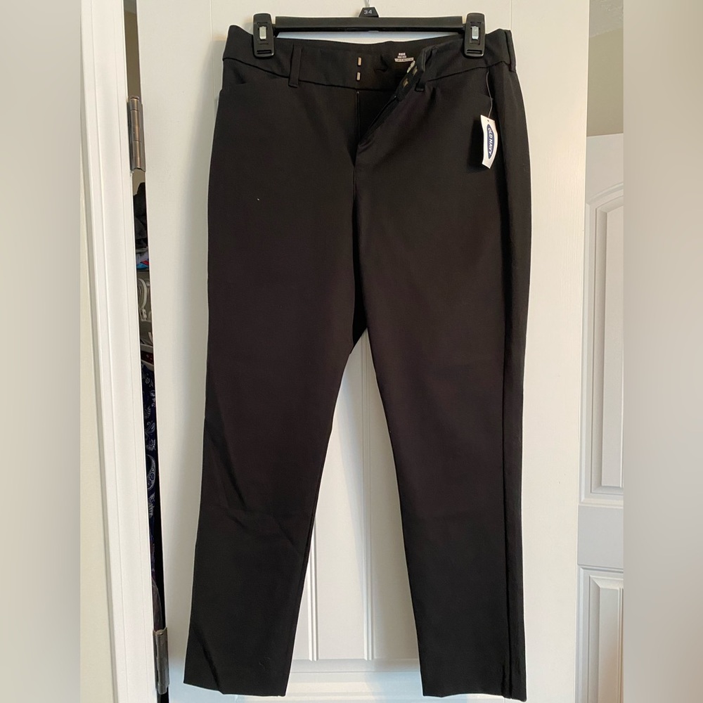 Old Navy Black Pixie Pants